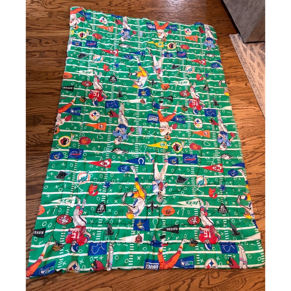 Vintage 1996 NFL Football Multi Team Quilted Comforter Blanket Green 88x57